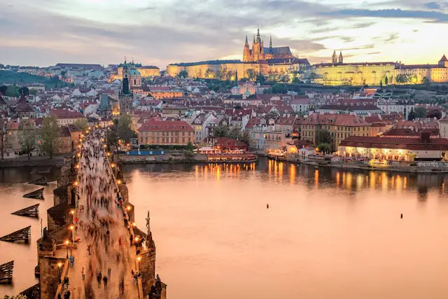 Solo trip to Prague, Czech Republic: Pros and Cons